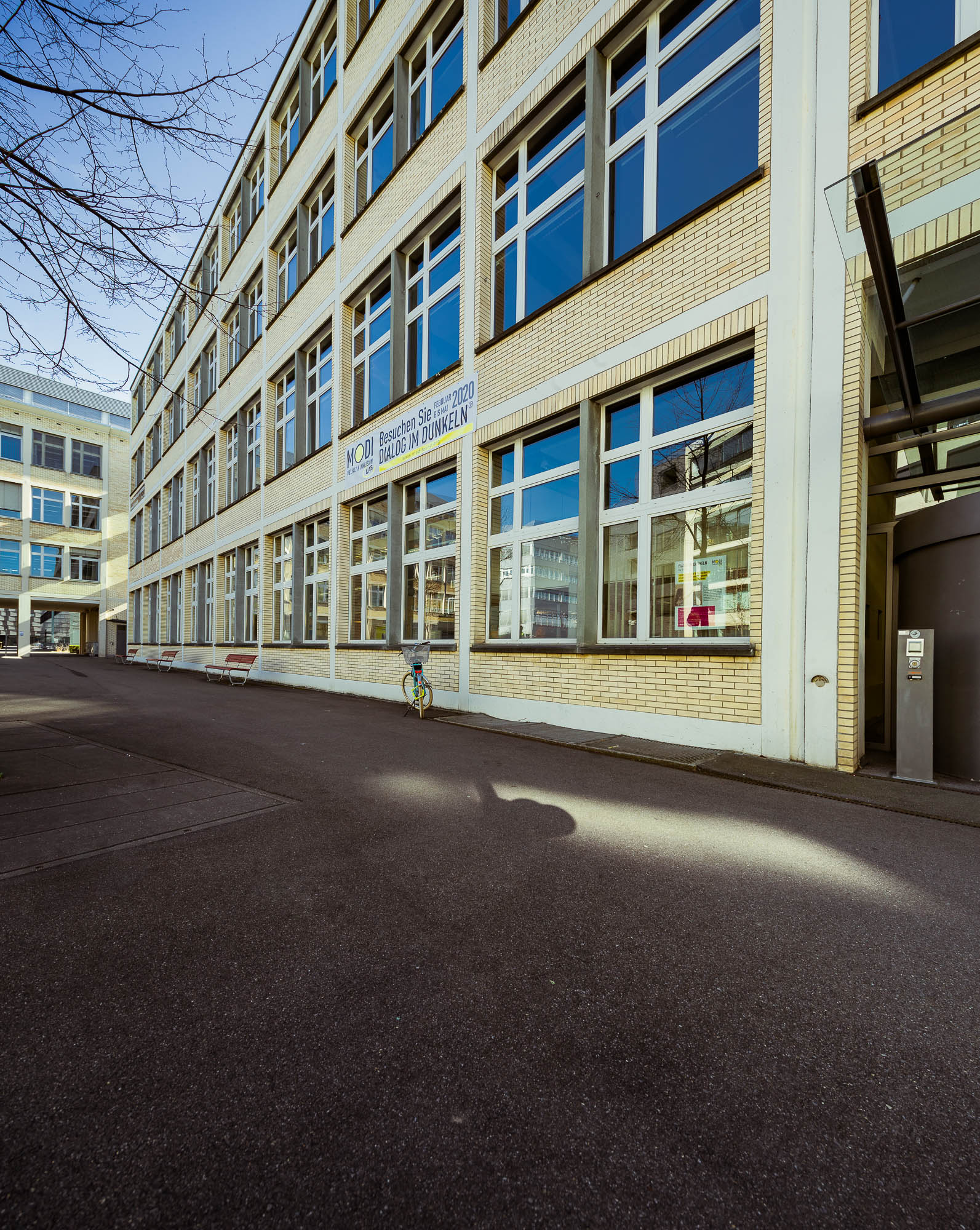 Export x3 1DX23269 Pano Business 2020 Opening MOBI